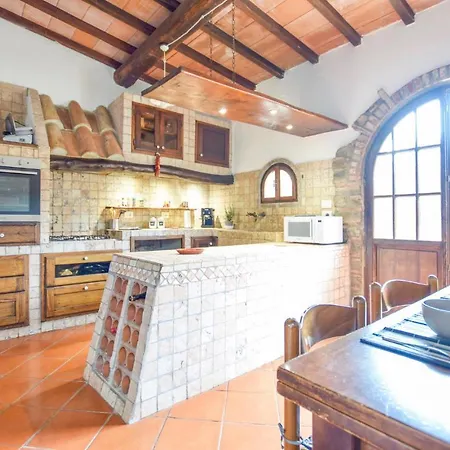2 Bedroom Nice In