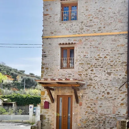 2 Bedroom Nice In Holiday home Massarosa